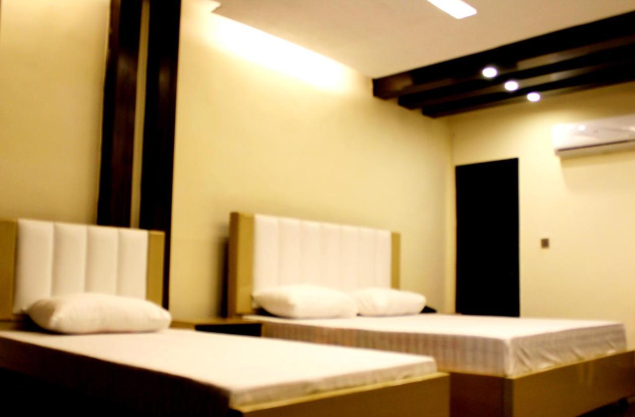 Hotel Visit Inn Executive Лахор Экстерьер фото