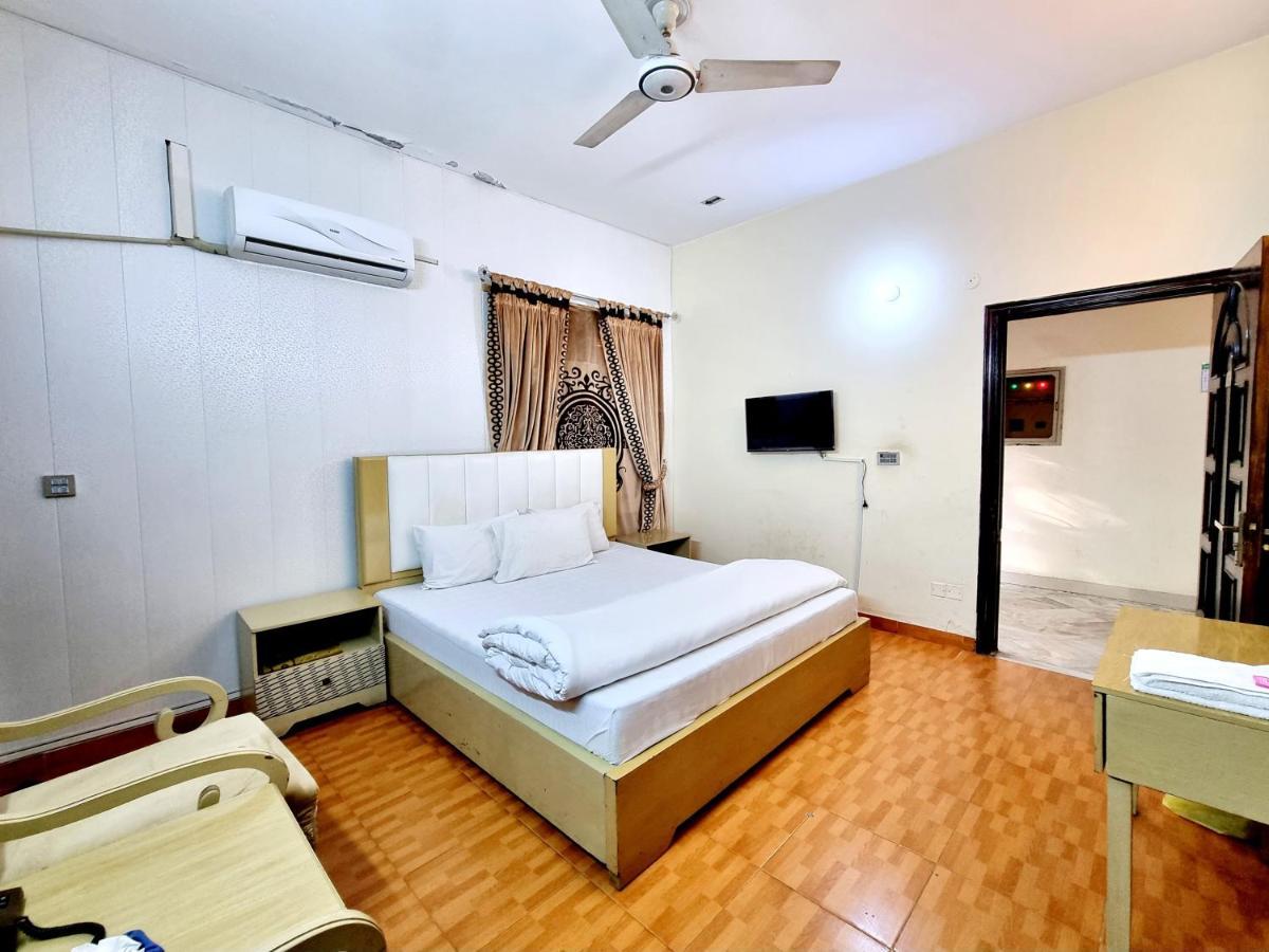 Hotel Visit Inn Executive Лахор Экстерьер фото